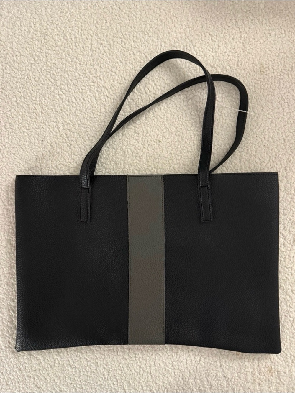 🌿 Vince Camuto Black Luck Tote Bag